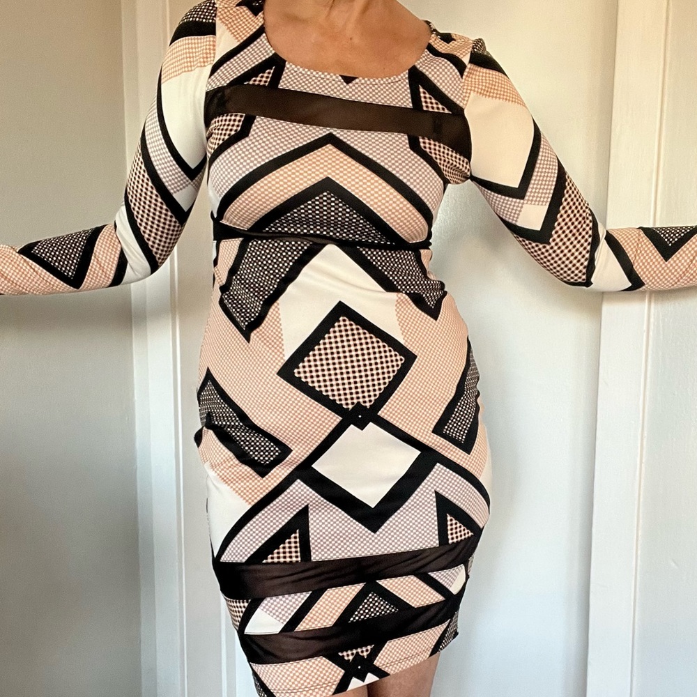 Fun Dress - Picture 3 of 7